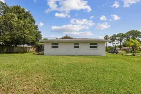 8804 110th Street Seminole FL 33772