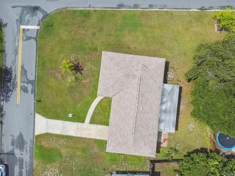 8804 110th Street Seminole FL 33772