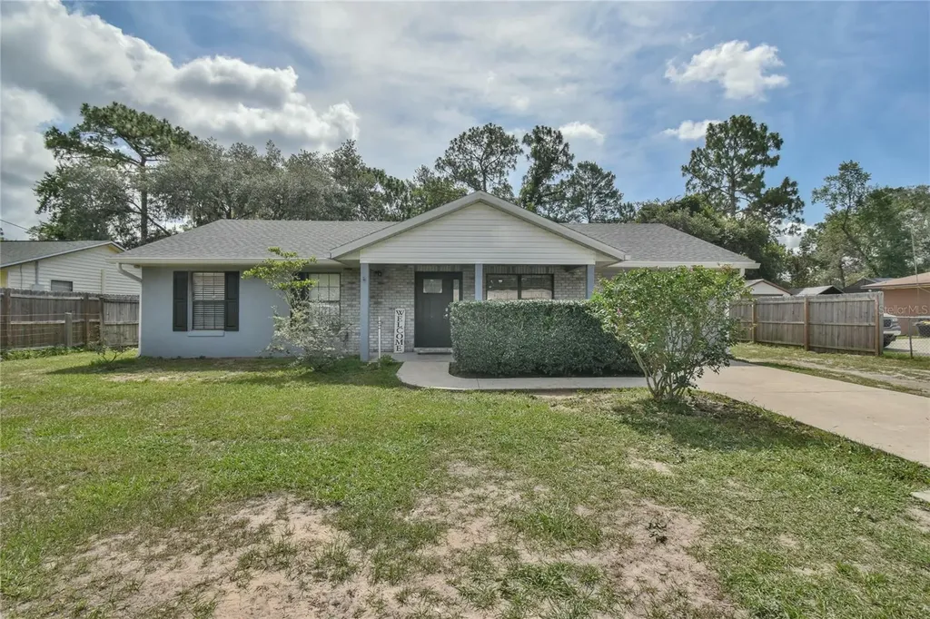 40808 W 2nd Avenue Umatilla FL 32784