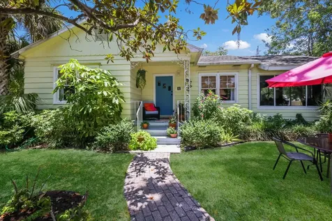 4704 Winchester Drive Sarasota FL 34234