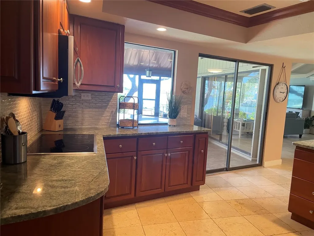 421 Waterside Lane Nokomis FL 34275