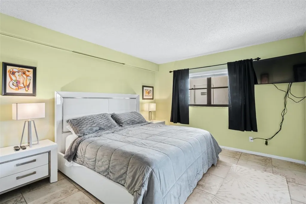 8770 Midnight Pass Road Sarasota FL 34242