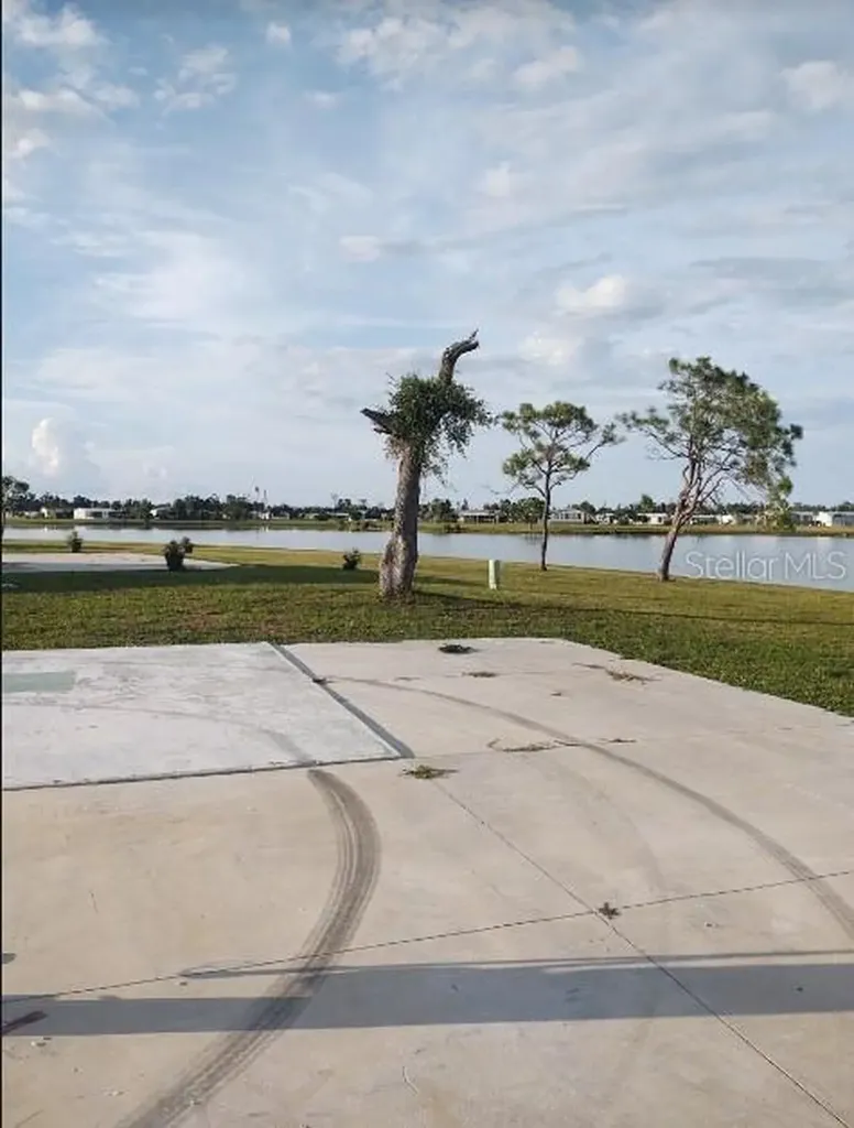 7574 Ratan Circle Port Charlotte FL 33981