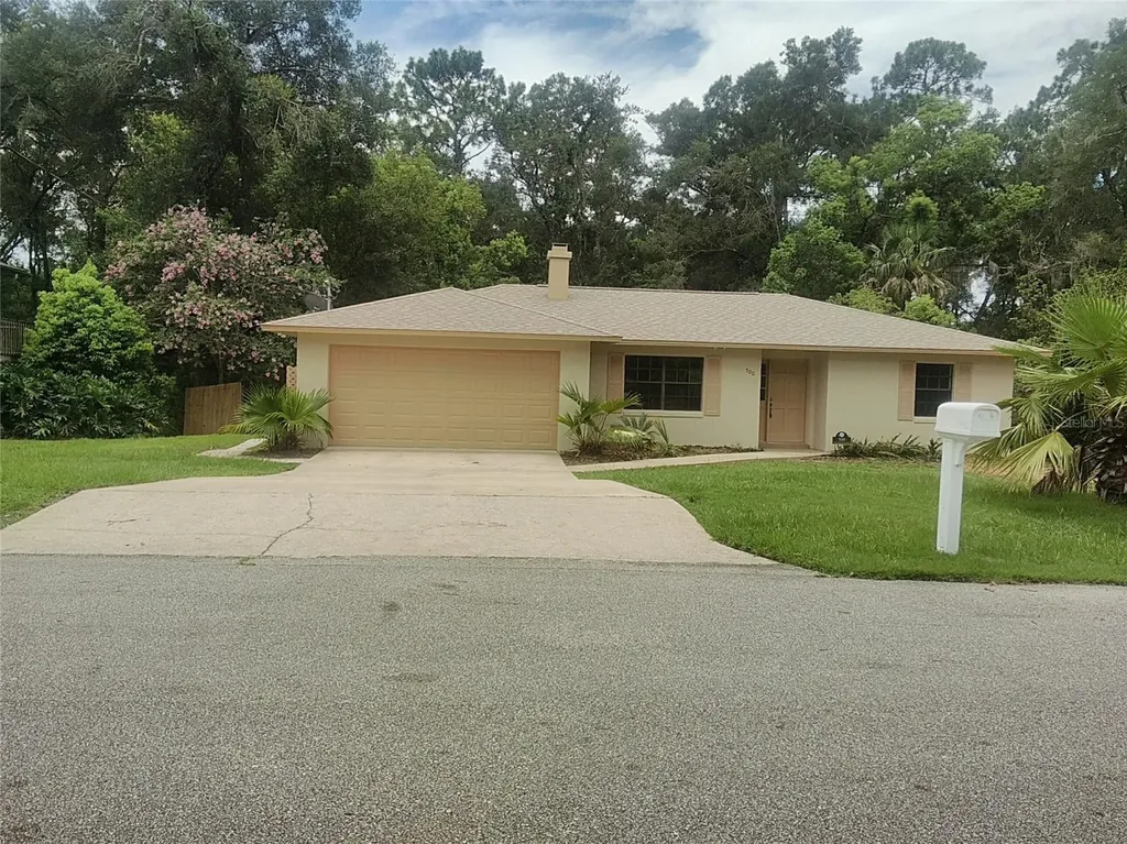 500 E Oakwood Avenue Orange City FL 32763