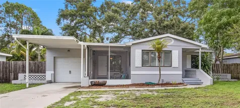 4527 Yardley Avenue N St Petersburg FL 33713