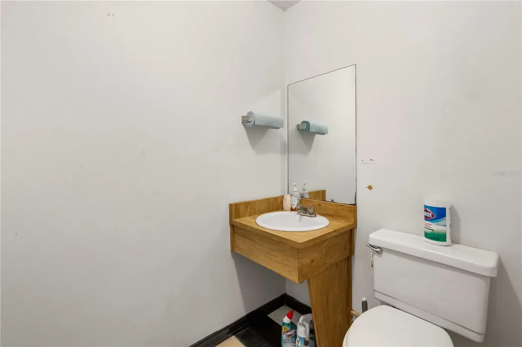 15804 Us Highway 301 Dade City FL 33523