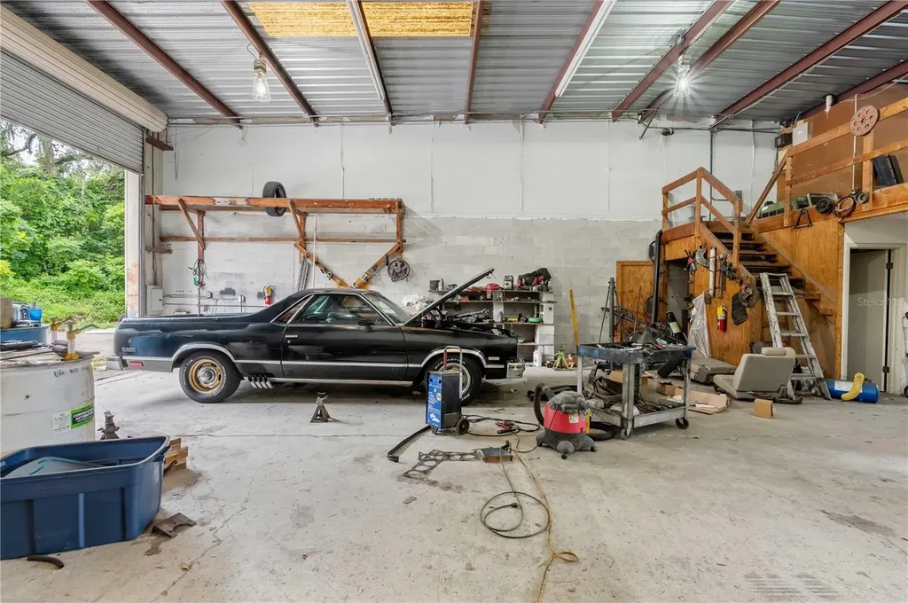 15804 Us Highway 301 Dade City FL 33523