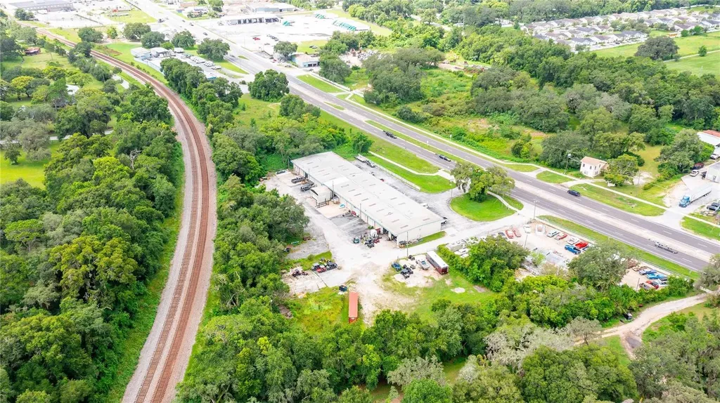 15804 Us Highway 301 Dade City FL 33523