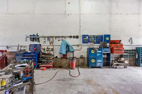 15804 Us Highway 301 Dade City FL 33523