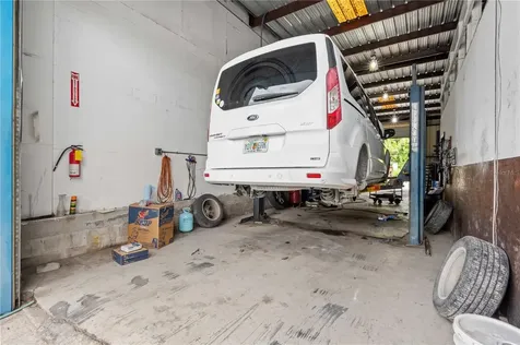 15804 Us Highway 301 Dade City FL 33523