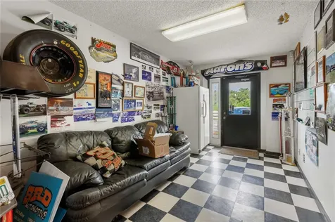 15804 Us Highway 301 Dade City FL 33523