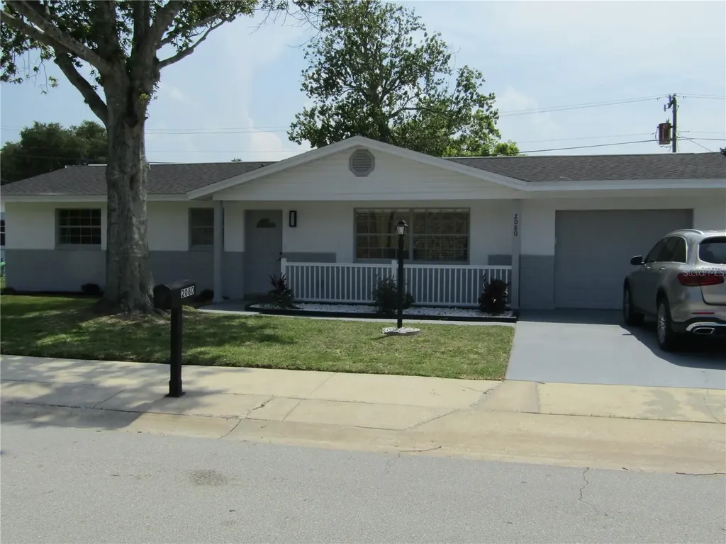 2080 Kenilworth Avenue South Daytona FL 32119
