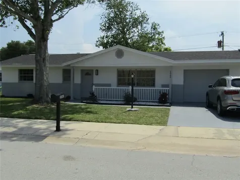 2080 Kenilworth Avenue South Daytona FL 32119