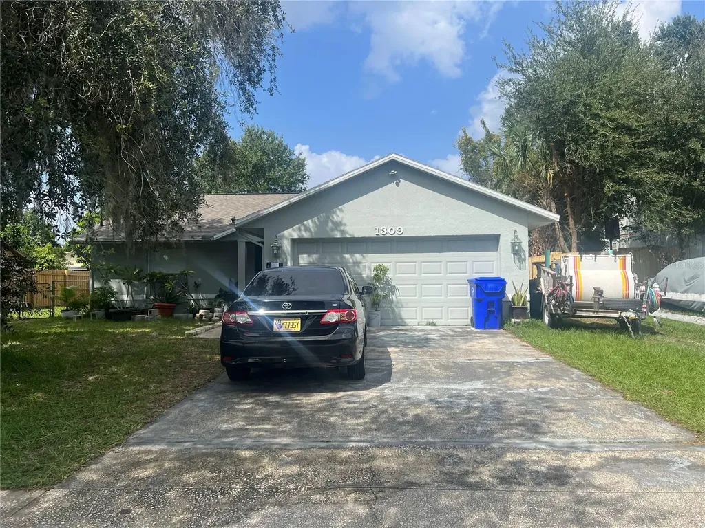 1309 Ernest Street Kissimmee FL 34741