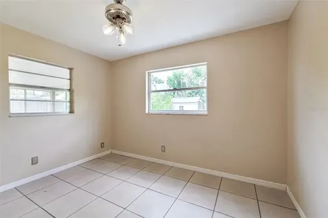 7313 34th Avenue N St Petersburg FL 33710