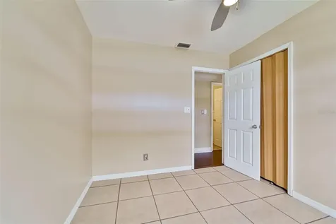 7313 34th Avenue N St Petersburg FL 33710