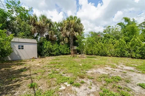 7313 34th Avenue N St Petersburg FL 33710