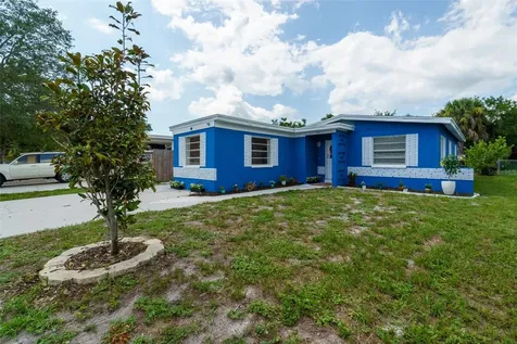 7313 34th Avenue N St Petersburg FL 33710