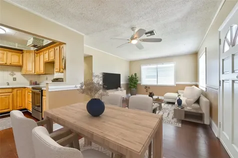 7313 34th Avenue N St Petersburg FL 33710