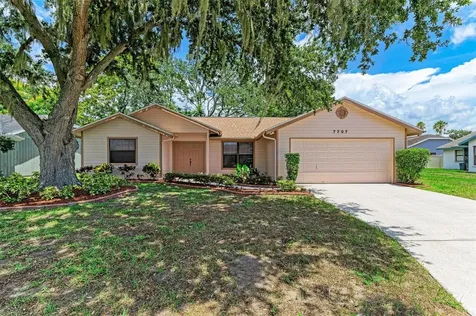 7707 38th Court E Sarasota FL 34243