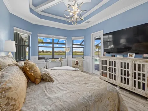 5650 Mulligan Way Bradenton FL 34211