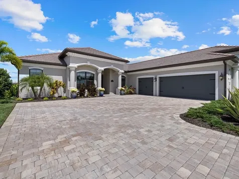 5650 Mulligan Way Bradenton FL 34211