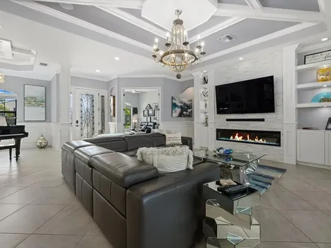 5650 Mulligan Way Bradenton FL 34211