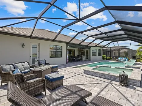 5650 Mulligan Way Bradenton FL 34211