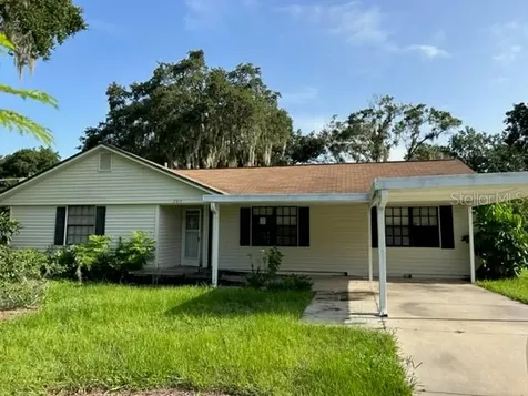 2912 S Pineway Drive Plant City FL 33566