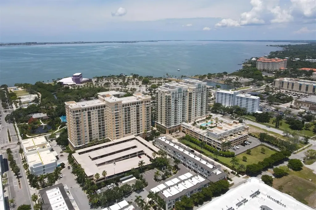 750 N Tamiami Trail Sarasota FL 34236