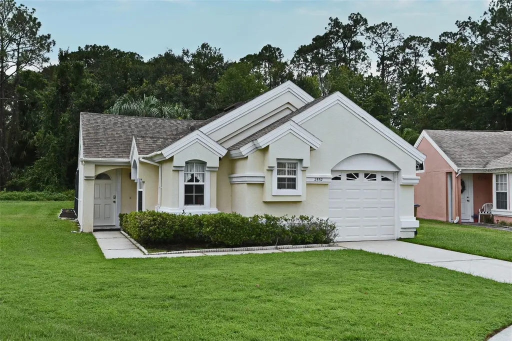 2552 Davenport Circle Kissimmee FL 34746