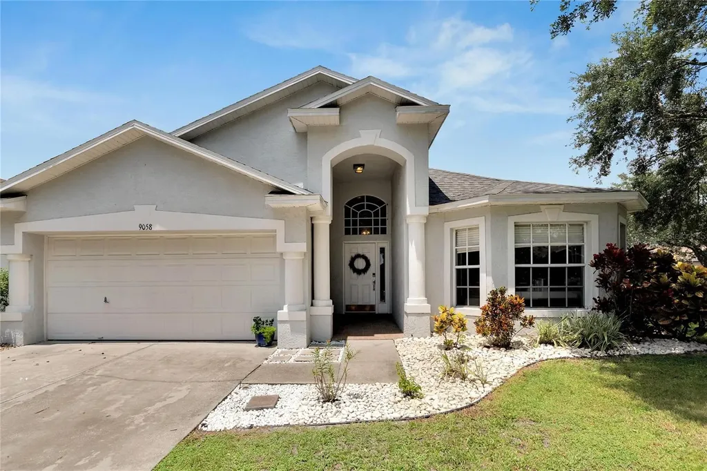 9058 Egret Cove Circle Riverview FL 33578