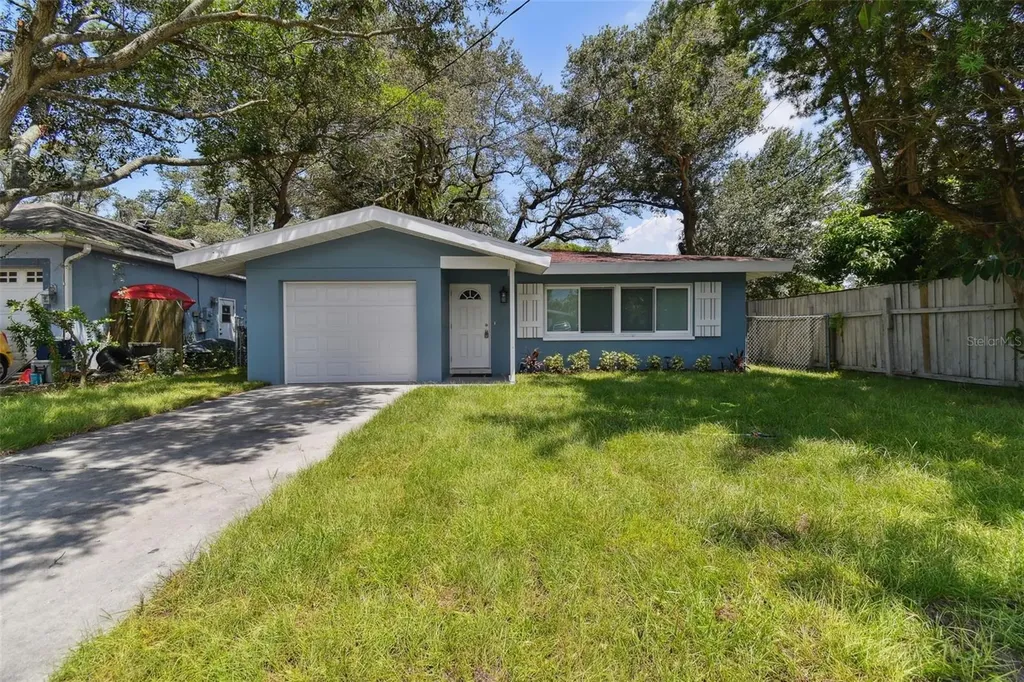 1674 Dartmouth Street Clearwater FL 33755