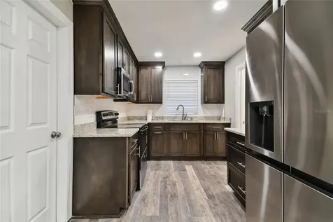 1674 Dartmouth Street Clearwater FL 33755
