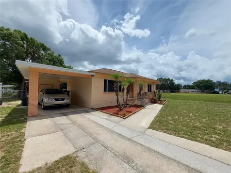 923 Strathmore Place Lake Wales FL 33853