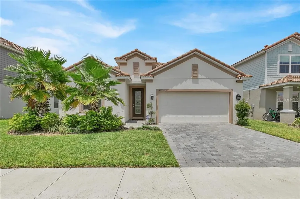 1079 Oak Bluff Drive Davenport FL 33837