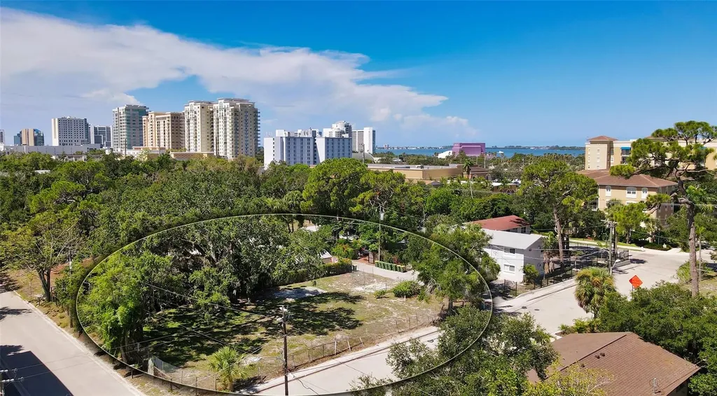 1093 Florida Avenue Sarasota FL 34236
