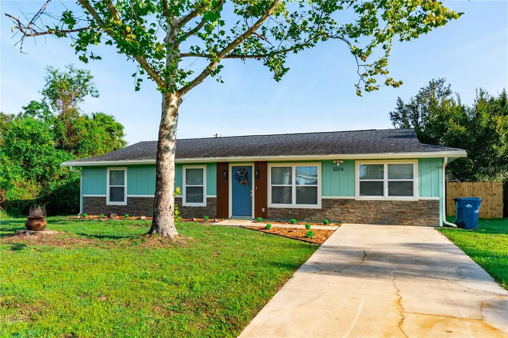 3216 S Dorchester Drive Deltona FL 32738