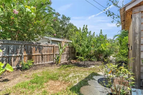 301 72nd Street N St Petersburg FL 33710