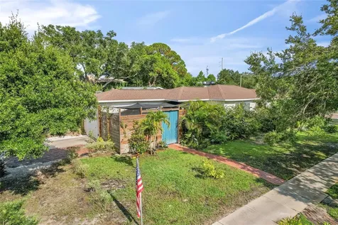 301 72nd Street N St Petersburg FL 33710