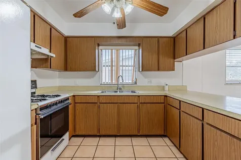 935 Sonata Lane Orlando FL 32825
