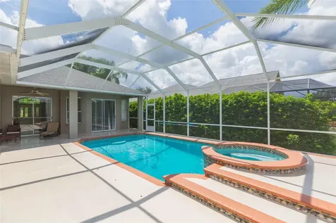 4509 River Close Boulevard Valrico FL 33596