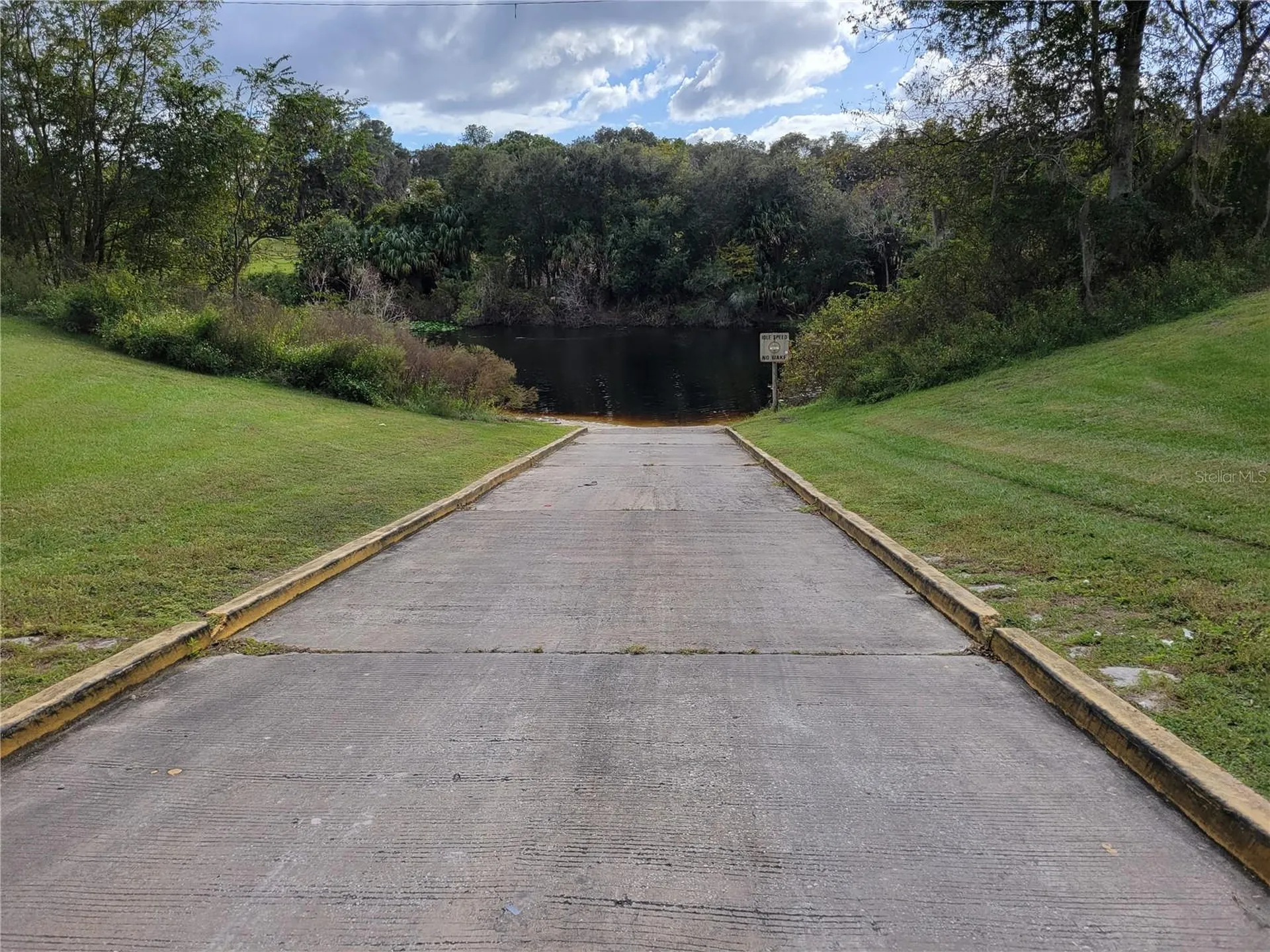 SE 74th Lane Road Ocklawaha FL 32179
