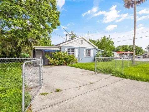 141 W Beresford Avenue Deland FL 32720