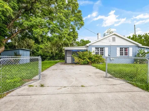141 W Beresford Avenue Deland FL 32720