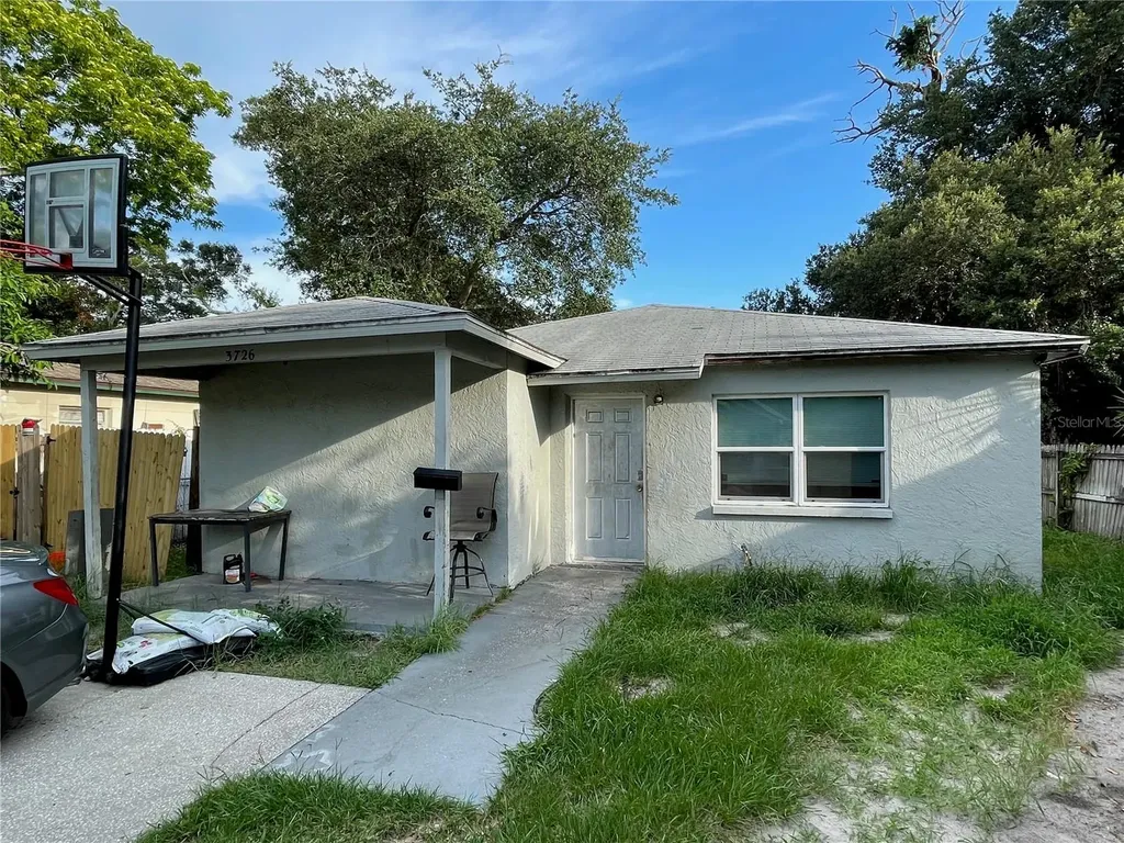 3726 9th Avenue S St Petersburg FL 33711