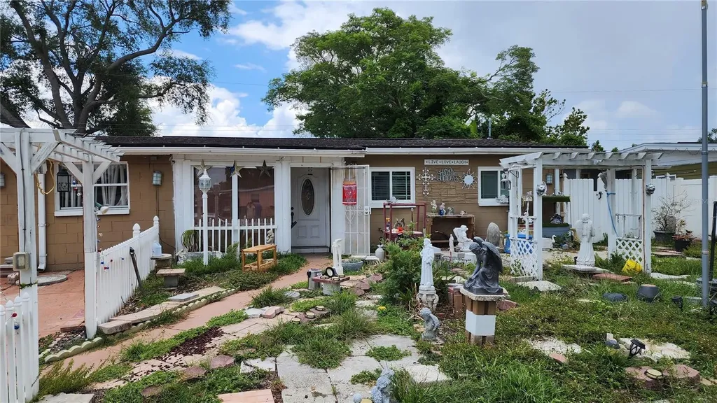 4507 W Knollwood Street Tampa FL 33614