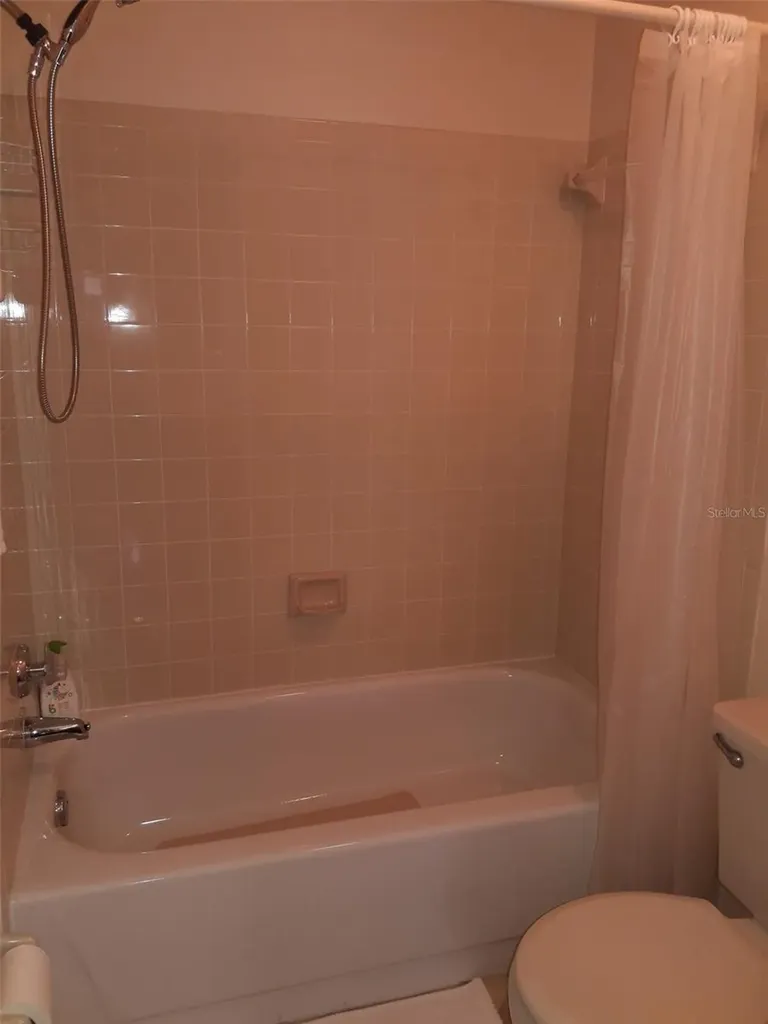 2713 60th Avenue Drive W Bradenton FL 34207