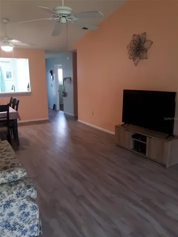 2713 60th Avenue Drive W Bradenton FL 34207