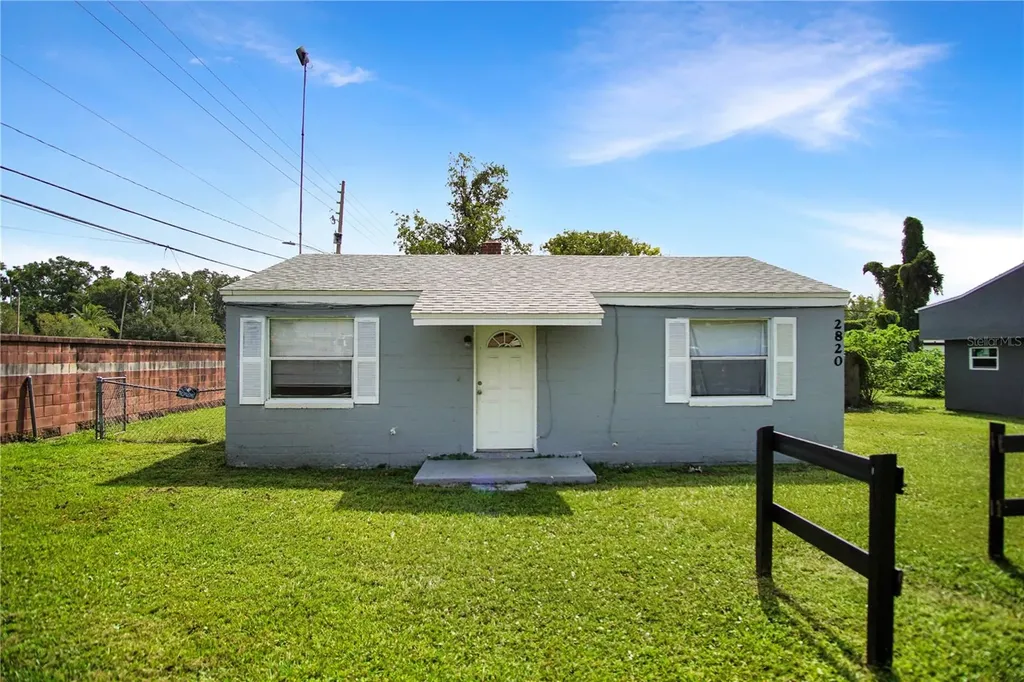 2820 W Harwood Avenue Orlando FL 32805